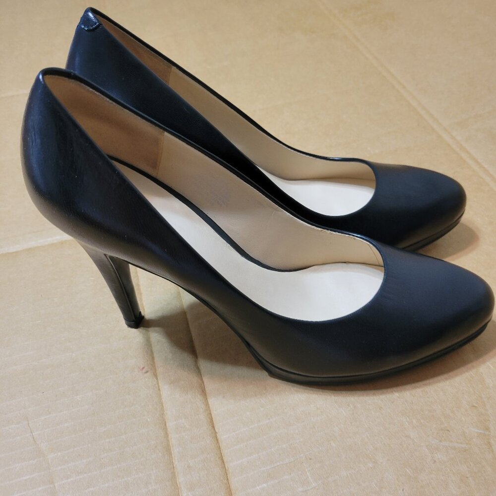 Nine West black heels size 8 1/2
